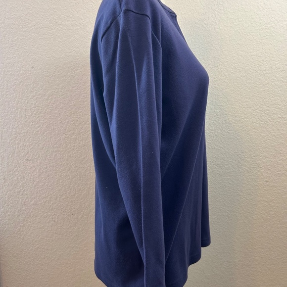 Women’s Ultra Soft Brand Navy Blue 3/4 Length Sleeves w/ Buttons | Size Large - Picture 2 of 10